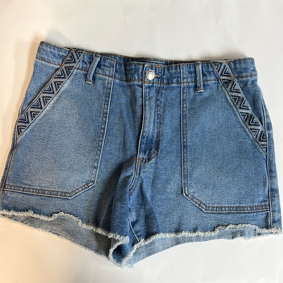 Knox Rose denim shorts - Picture 8 of 8